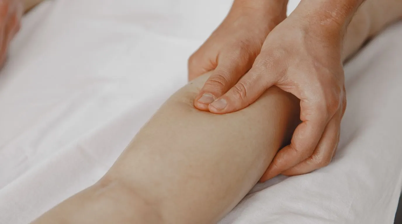 Pressothérapie ou drainage lymphatique : que choisir ?